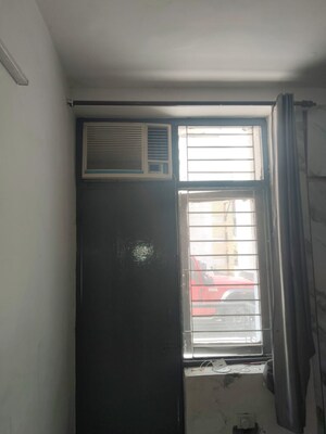 Building Lobby in 2 BHK Builder Floor at Dhanya Niketan, Sector 42 – for Rent