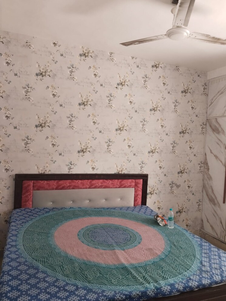 Bedroom, dhanya-niketan 2 Bedroom 900 Sq.Ft. Builder Floor In Sector 42 Noida 9603357