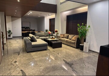 Living Room in 5 BHK Independent House at RWA Apartments Sector 39, Sector 39 – for Rent