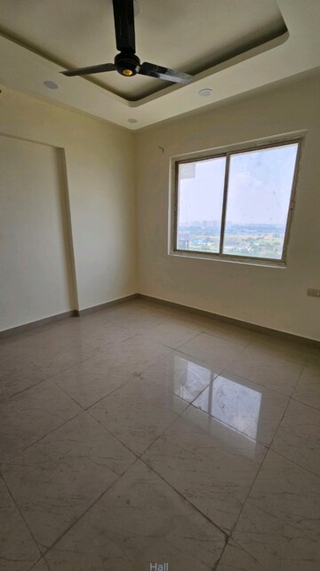 Room in 3 BHK Apartment at ERA Redwood Residency, Sector 78 – for Rent