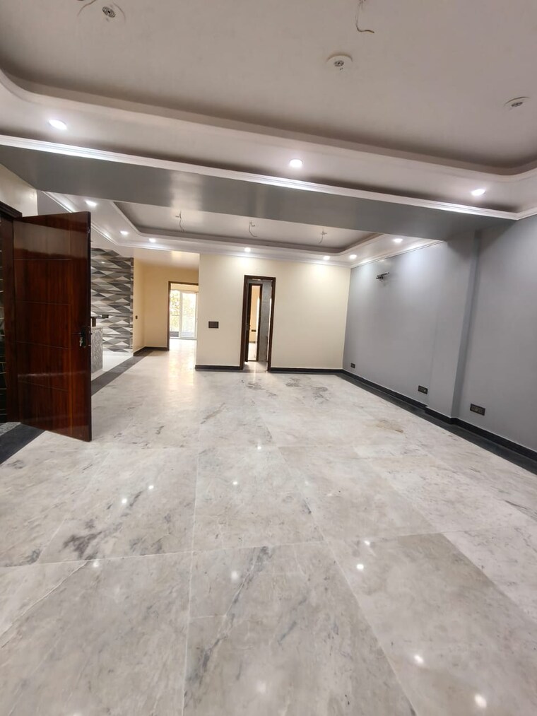 Room, rwa-apartments-sector-40 3.5 Bedroom 2500 Sq.Ft. Independent House In Sector 40 Noida 9603368