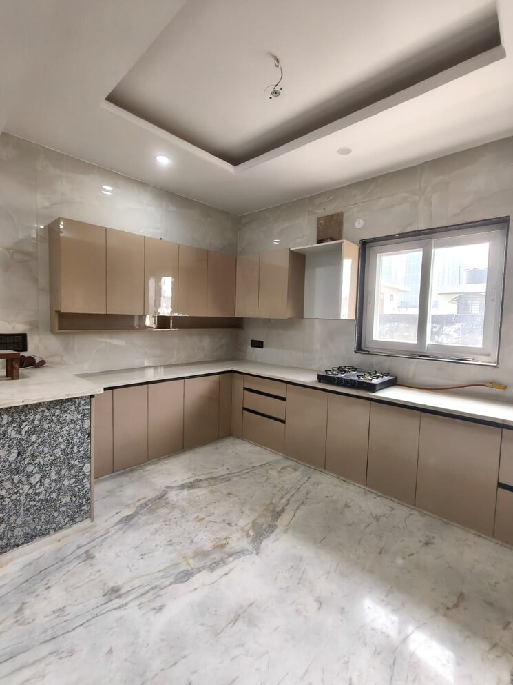 Kitchen, rwa-apartments-sector-40 3.5 Bedroom 2500 Sq.Ft. Independent House In Sector 40 Noida 9603368