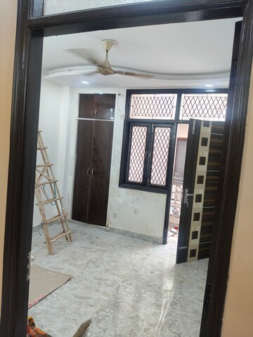 Building Lobby in 3 BHK Builder Floor at Govindpuri – for Sale