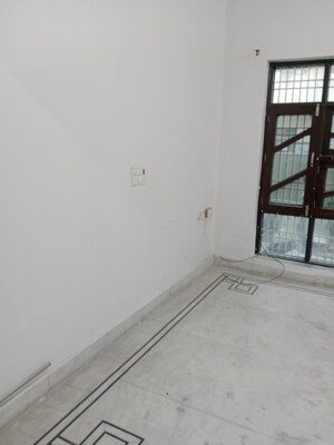 Room in 2 BHK Builder Floor at Huda – for Rent