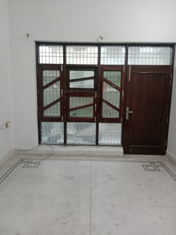 Room in 2 BHK Builder Floor at Huda – for Rent