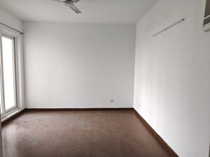 Room in 2 BHK Apartment at Umang Winter Hills, Sector 77 – for Rent