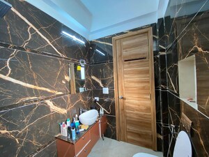 Gym in 3 BHK Builder Floor at Sector 23 – for Rent