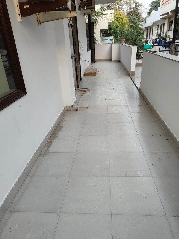 Balcony, palam vihar 3 Bedroom 2000 Sq.Ft. Builder Floor In Palam Vihar Gurgaon 9603410