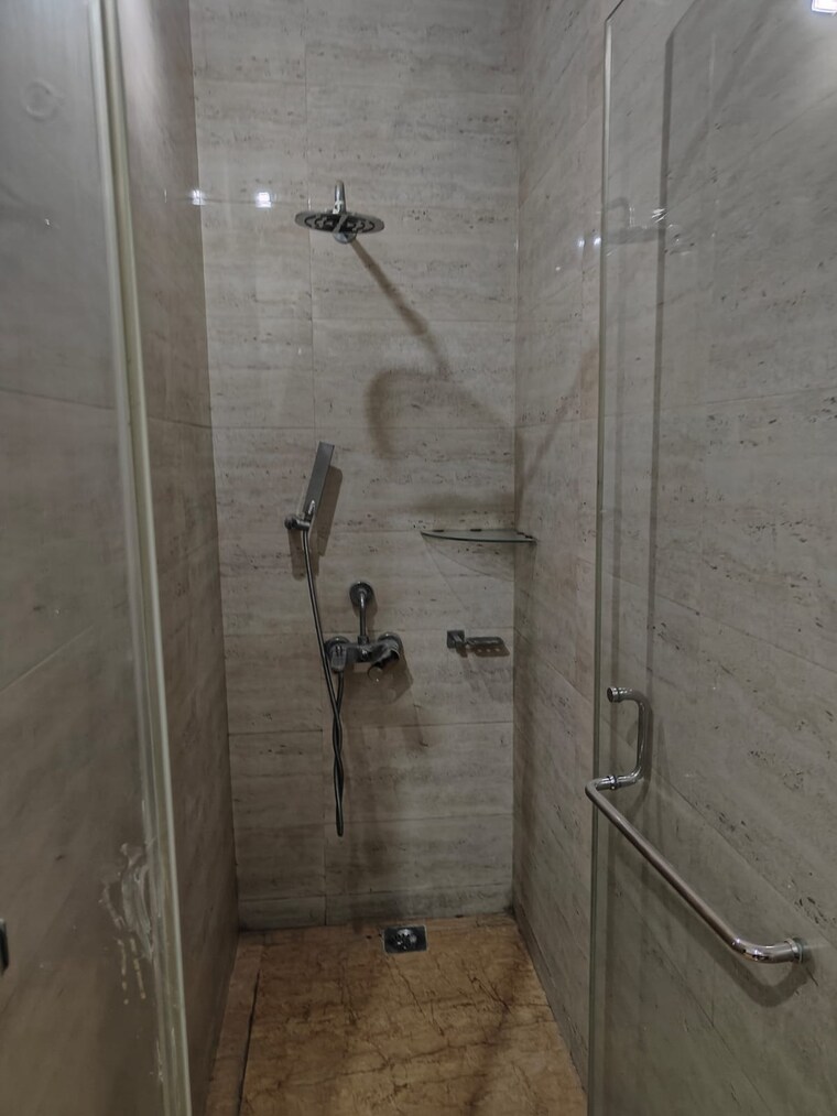 Bathroom, palam vihar 3 Bedroom 2000 Sq.Ft. Builder Floor In Palam Vihar Gurgaon 9603410