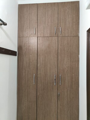 Furnished Amenities in 3 BHK Builder Floor at Palam Vihar – for Rent