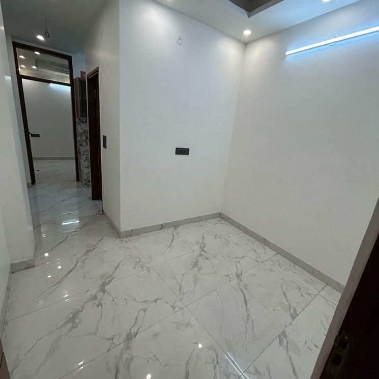 Room, kotla mubarakpur 1 Bedroom 400 Sq.Ft. Builder Floor In Kotla Mubarakpur Delhi 9603414