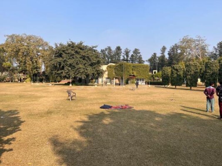 Cover Image, ghitorni  2300 Sq.Yd. Plot In Ghitorni Delhi 9603419