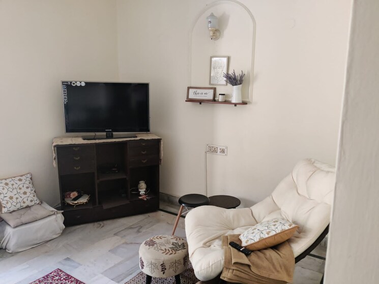 Room, east-of-kailash-block-b-rwa 2 Bedroom 125 Sq.Yd. Builder Floor In East Of Kailash Delhi 9603440