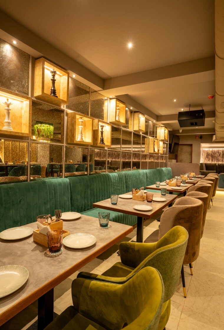 Dining area, santacruz west Commercial Co Working Space 3000 Sq.Ft. In Santacruz West Mumbai 9603447