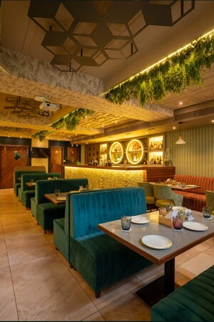 Bedroom in  Co-working Space at Santacruz West – for Rent