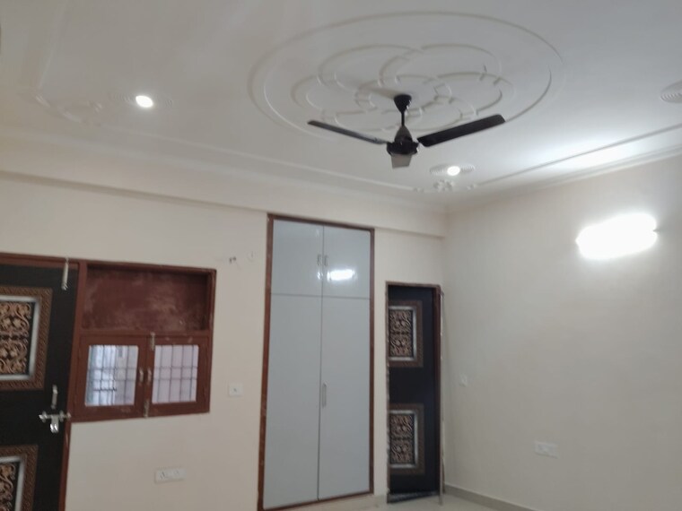 undefined, sector 108 2 Bedroom 200 Sq.Mt. Independent House In Sector 108 Noida 9603452