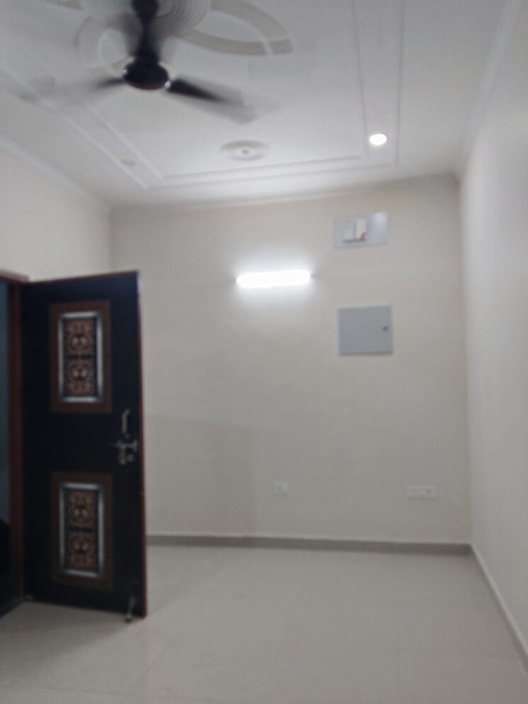 undefined, sector 108 2 Bedroom 200 Sq.Mt. Independent House In Sector 108 Noida 9603452