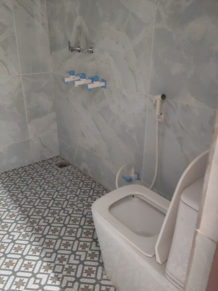 Bathroom, sector 108 2 Bedroom 200 Sq.Mt. Independent House In Sector 108 Noida 9603452