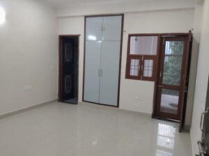 Room in 2 BHK Independent House at Sector 108 – for Rent