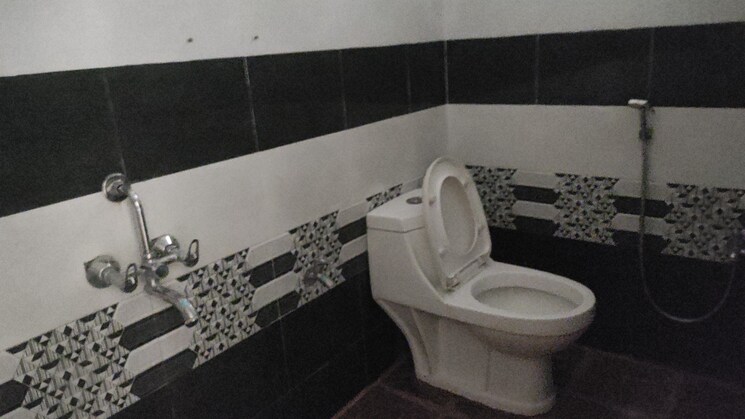 Bathroom, manikonda 2 Bedroom 1300 Sq.Ft. Apartment In Manikonda Hyderabad 9603470