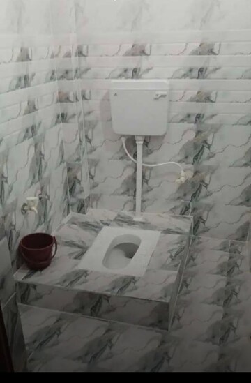 Bathroom in 2 BHK Independent House at Arjunganj – for Rent