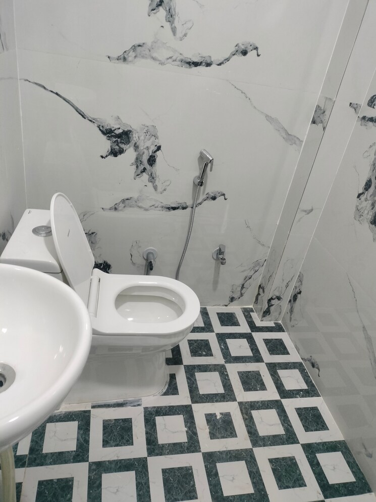 Bathroom, indira nagar 2 Bedroom 1100 Sq.Ft. Villa In Indira Nagar Lucknow 9603490