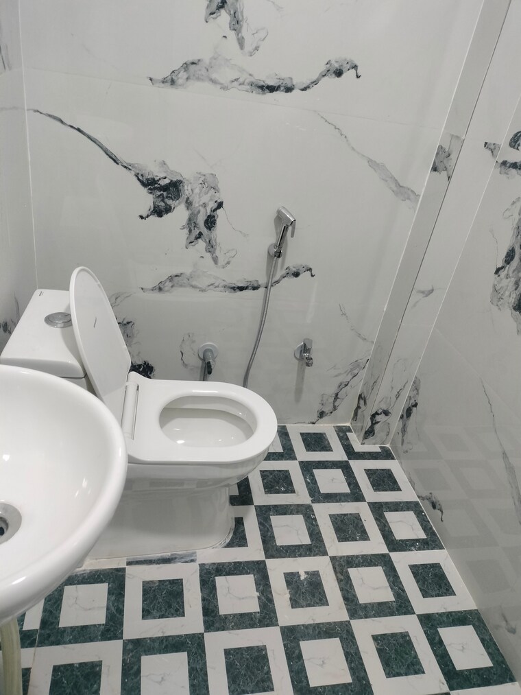 Bathroom, indira nagar 2 Bedroom 1100 Sq.Ft. Villa In Indira Nagar Lucknow 9603490