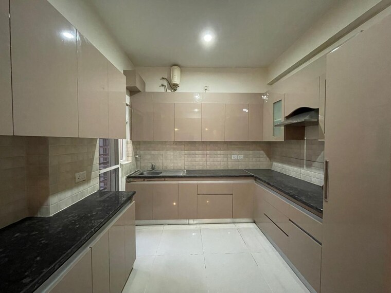 Kitchen, bptp-amstoria 3 Bedroom 2384 Sq.Ft. Apartment In Sector 102 Gurgaon 9603495