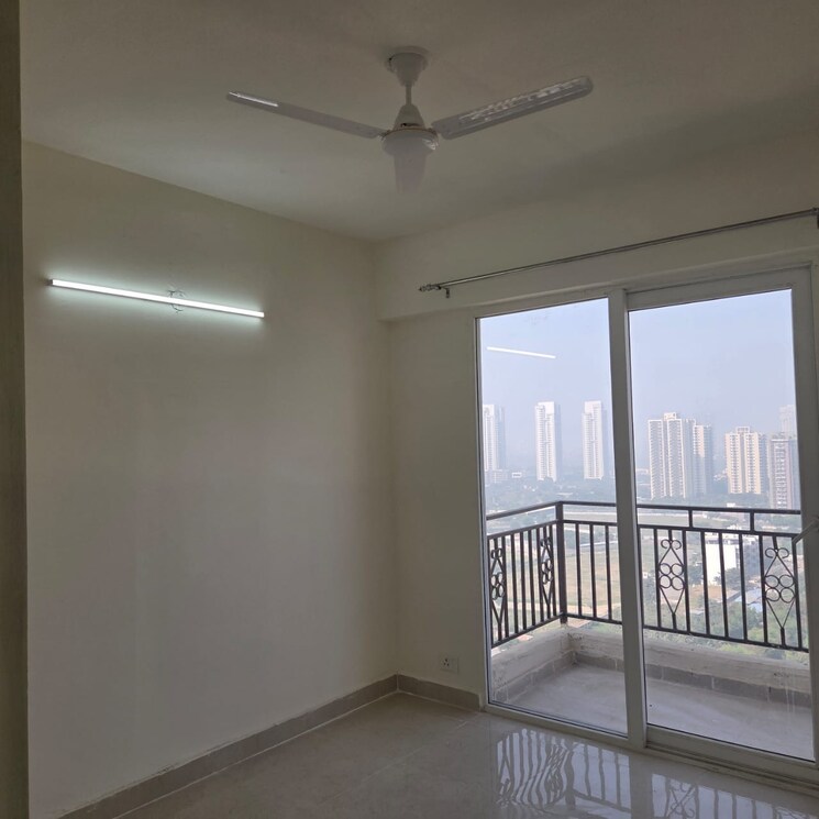 Room, hero-homes-phase-2 3 Bedroom 1689 Sq.Ft. Apartment In Sector 104 Gurgaon 9603510