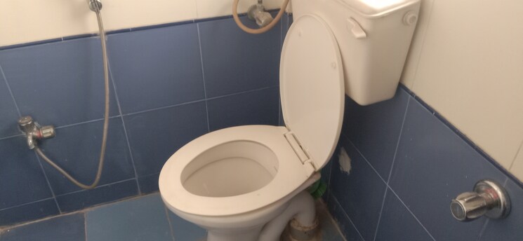 Bathroom, satellite-garden 1 Bedroom 550 Sq.Ft. Apartment In Goregaon East Mumbai 9603524