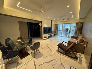 Master Bedroom in  Pg at Kandivali West – for Rent