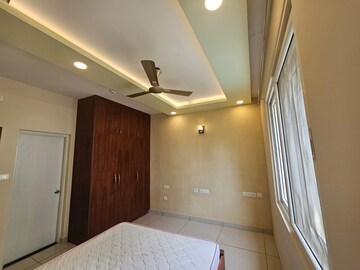 Kitchen in 3.5 BHK Apartment at Prestige Lakeside Habitat, Varthur – for Rent
