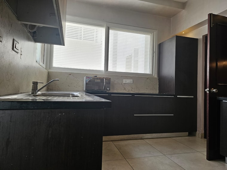 Kitchen, prestige-lakeside-habitat 3.5 Bedroom 2341 Sq.Ft. Apartment In Varthur Bangalore 9603599