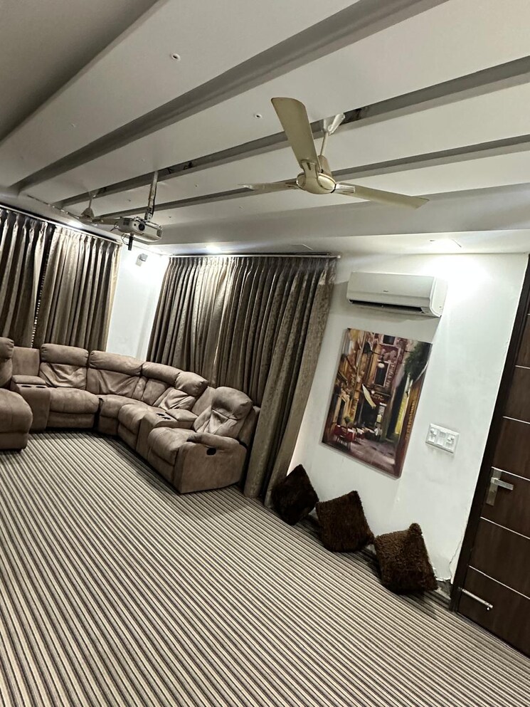 Living Room, central-park-resorts 3 Bedroom 1700 Sq.Ft. Apartment In Sector 48 Gurgaon 9603629