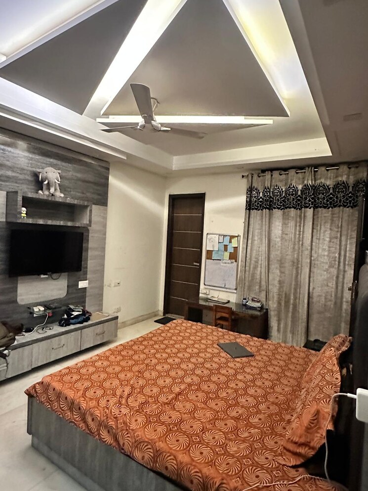 Bedroom, central-park-resorts 3 Bedroom 1700 Sq.Ft. Apartment In Sector 48 Gurgaon 9603629