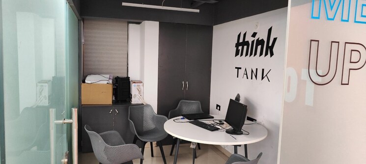 Team Area, vijay nagar Commercial Office Space 1970 Sq.Ft. In Vijay Nagar Indore 9603710