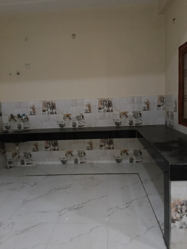 Kitchen, gomti nagar 2 Bedroom 1200 Sq.Ft. Independent House In Gomti Nagar Lucknow 9603735