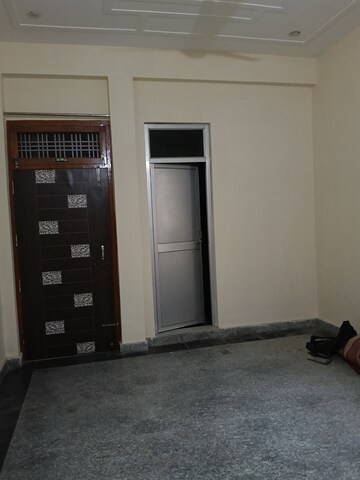 Building Lobby in 2 BHK Independent House at Gomti Nagar – for Rent