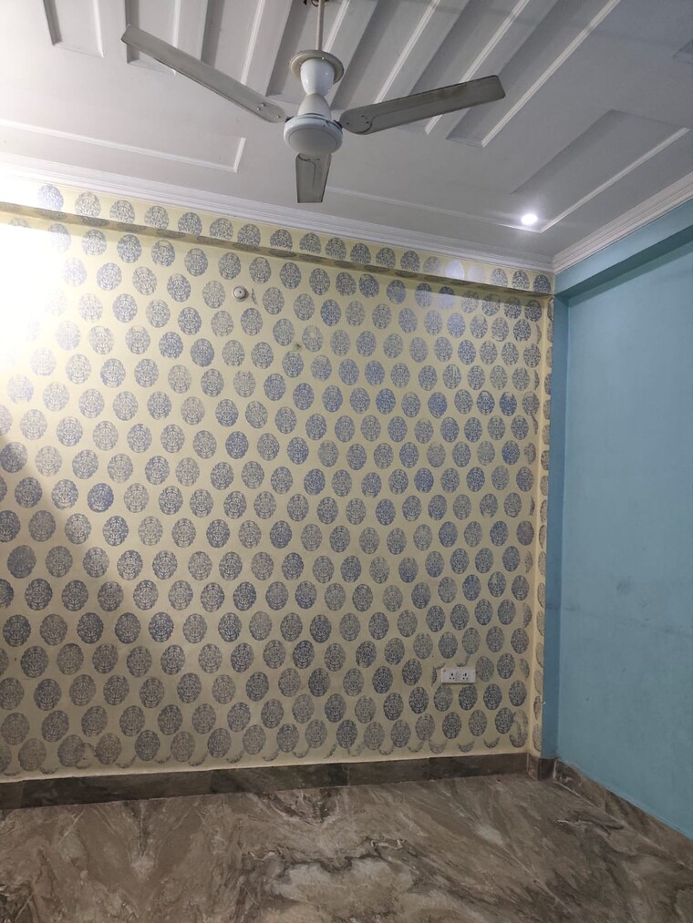 Room, vikash khand Pg For Boys & Girls In Vikash Khand 9603744