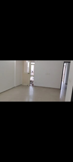 Room in 2.5 BHK Apartment at KW Srishti, Raj Nagar Extension – for Sale