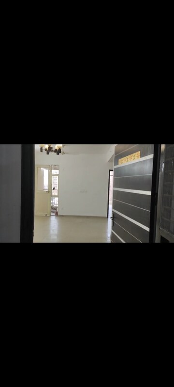 Room in 2.5 BHK Apartment at KW Srishti, Raj Nagar Extension – for Sale