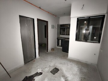 Room in 1 BHK Apartment at Promesa Midtown, Ghatkopar East – for Rent