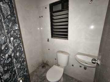 Bathroom in 1 BHK Apartment at Promesa Midtown, Ghatkopar East – for Rent