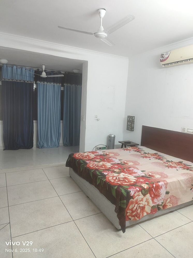 Bedroom, dlf-windsor-court 4 Bedroom 2985 Sq.Ft. Apartment In Dlf Phase iv Gurgaon 9603804