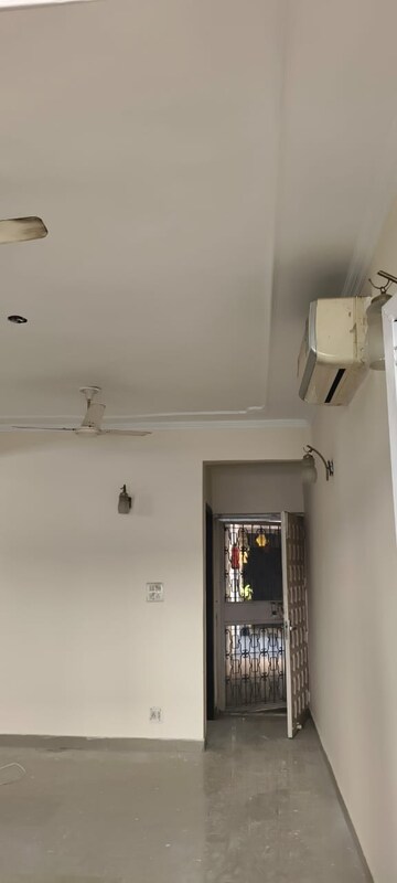 Living Room in 3 BHK Apartment at Ip Extension – for Rent