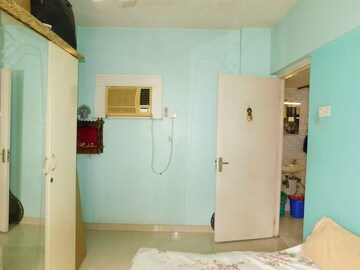 Room in 1 BHK Apartment at Dosti Estates, Wadala East – for Rent