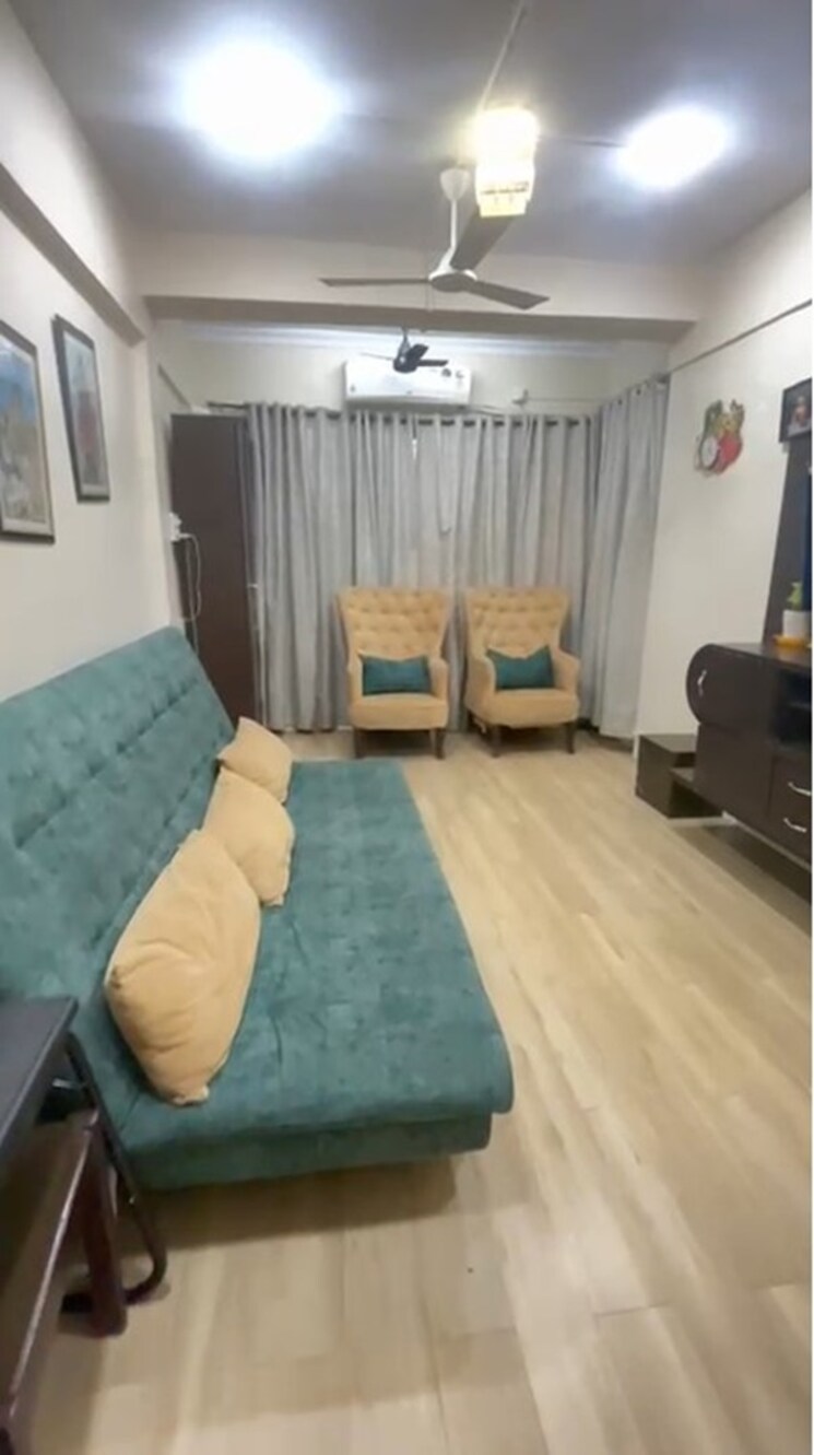 Living Room, shree-vijay-vihar-chs 2 Bedroom 910 Sq.Ft. Apartment In Chembur Mumbai 9603813