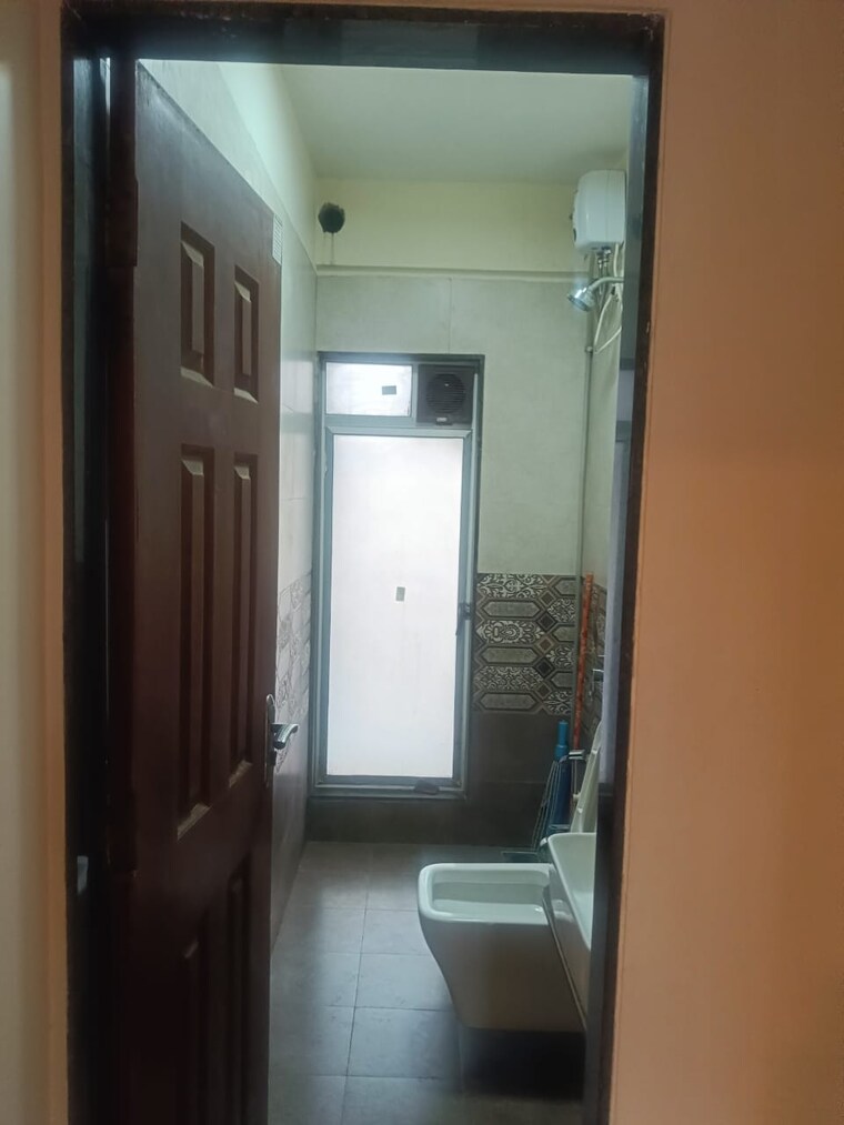 Bathroom, siddhi-garima 2 Bedroom 975 Sq.Ft. Apartment In Chembur Mumbai 9603835