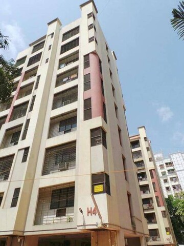 3 BHK Apartment For Rent in Riddhi Garden, Malad East