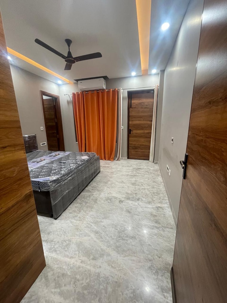  Parking, ansal-plaza-sector-23 3 Bedroom 2200 Sq.Ft. Builder Floor In Sector 23 Gurgaon 9603879